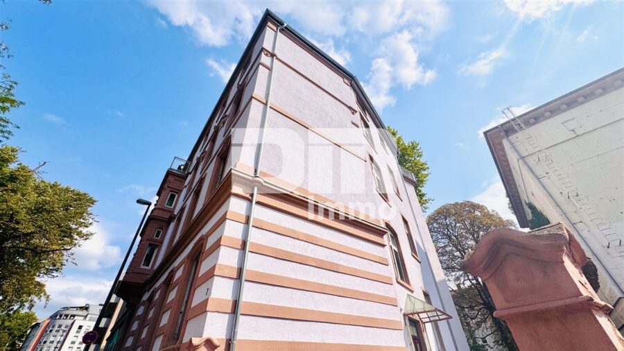 (R)eserviert!Modernisierte Altbau-Zweizimmerwohnung mit Balkon + Stellplatz (optional) - Seitenansicht